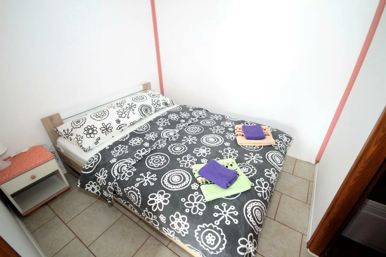 Apartments Sersic  Baska (Krk)